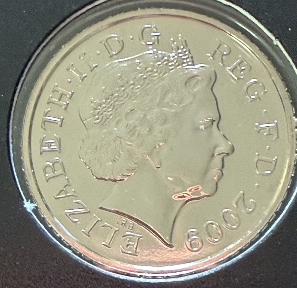 2009 Shield 5p  coin collectible - Main Image 2