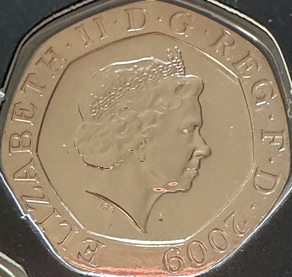 2009 Shield 20p  coin collectible - Main Image 2