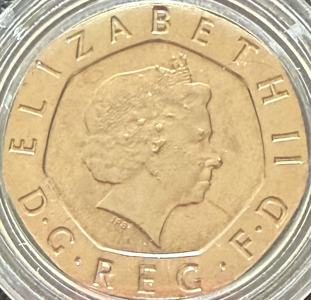 2008 Shield Undated 20p  coin collectible - Main Image 2