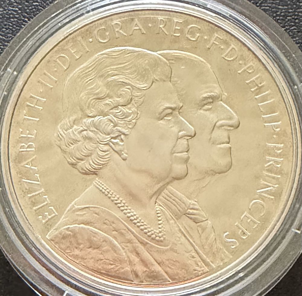 2007 Diamond Wedding Piedfort £5  coin collectible - Main Image 2