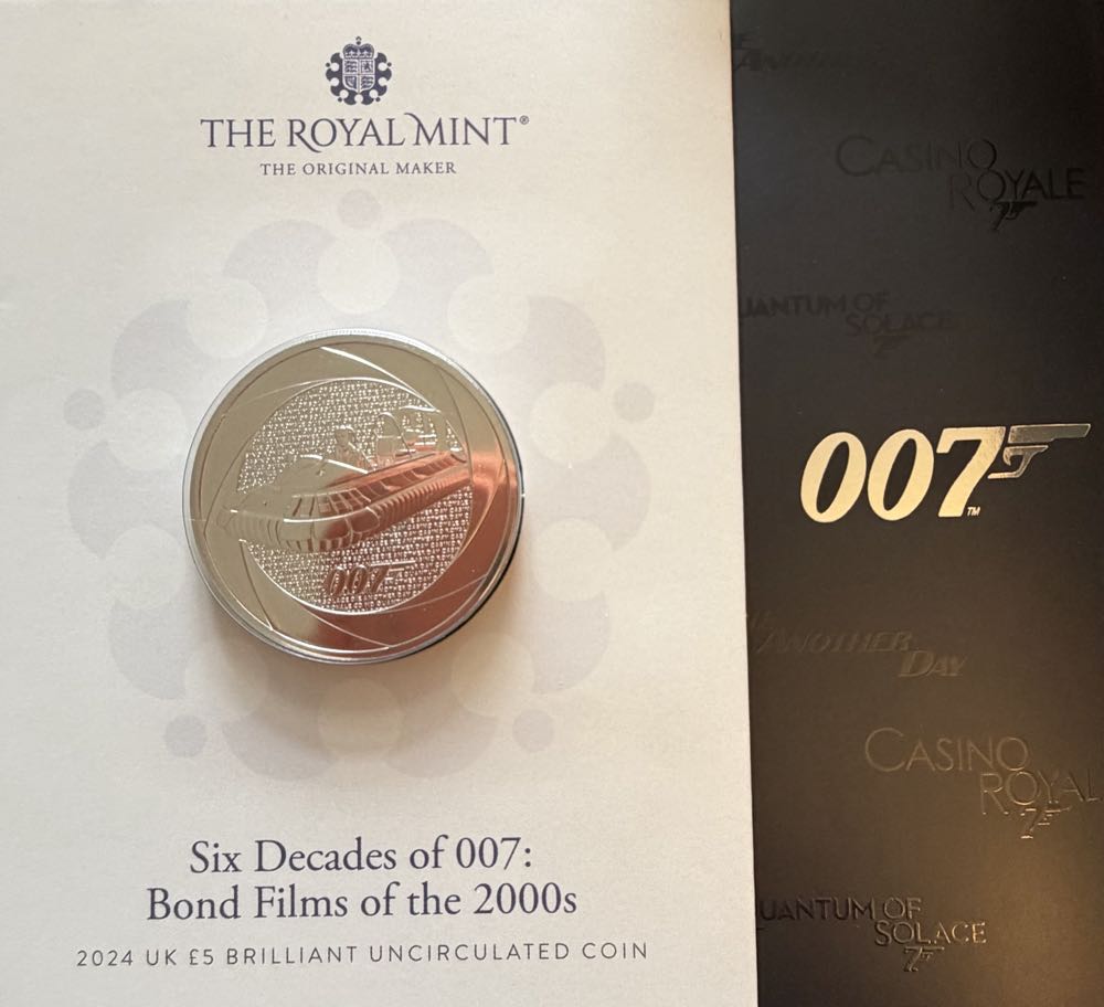 2024 Bond Film Of The 2000s £5  coin collectible - Main Image 3
