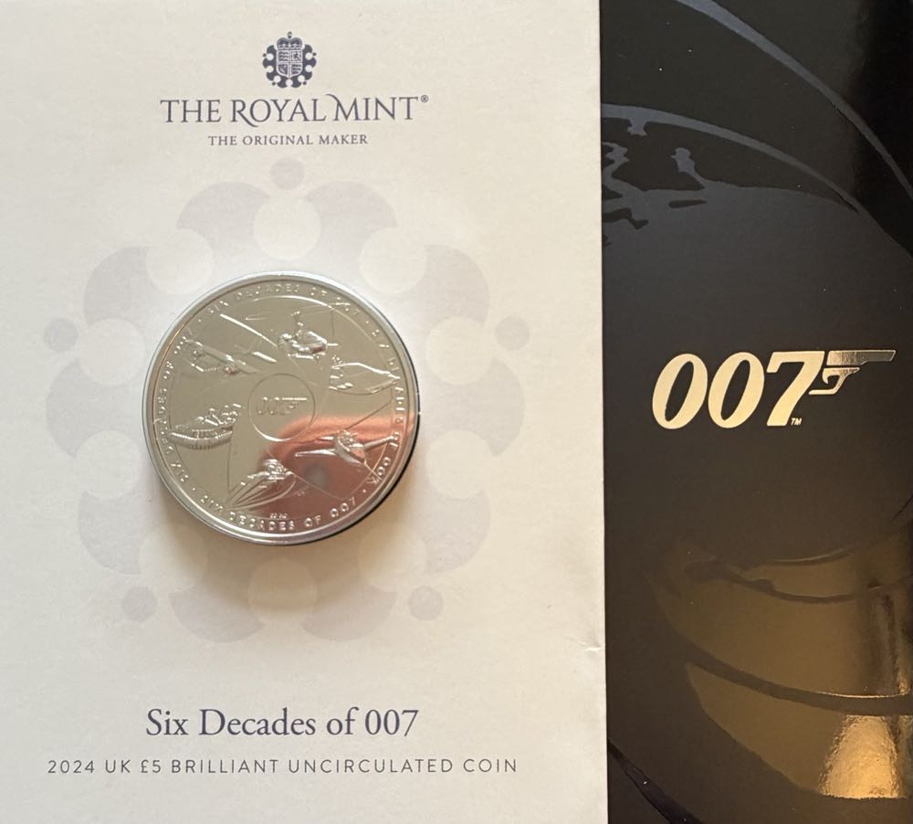2024 Six Decades Of 007 £5  coin collectible - Main Image 3