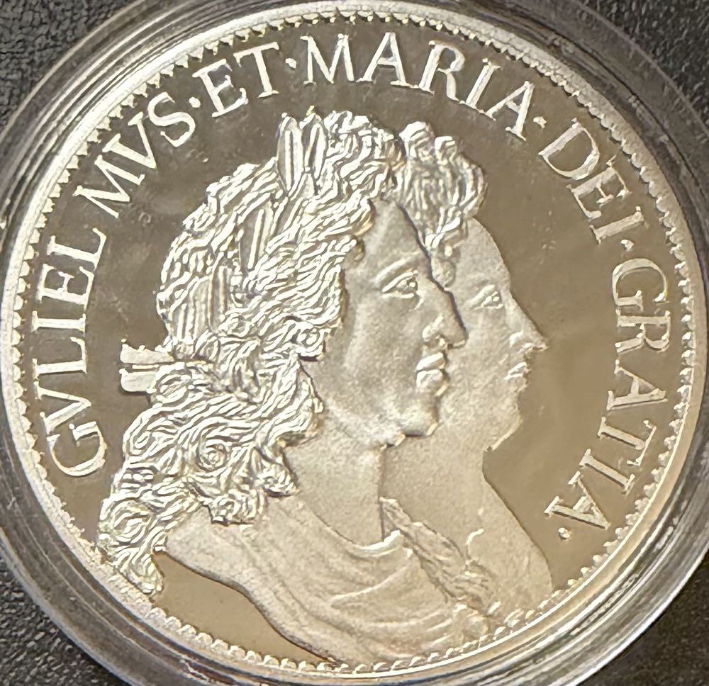 William And Mary Crown Replica  coin collectible - Main Image 2