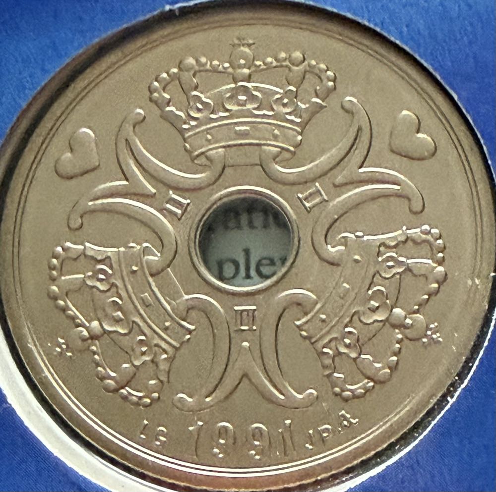 2023 Tutankhamun’s Name Pendant 50p (2)