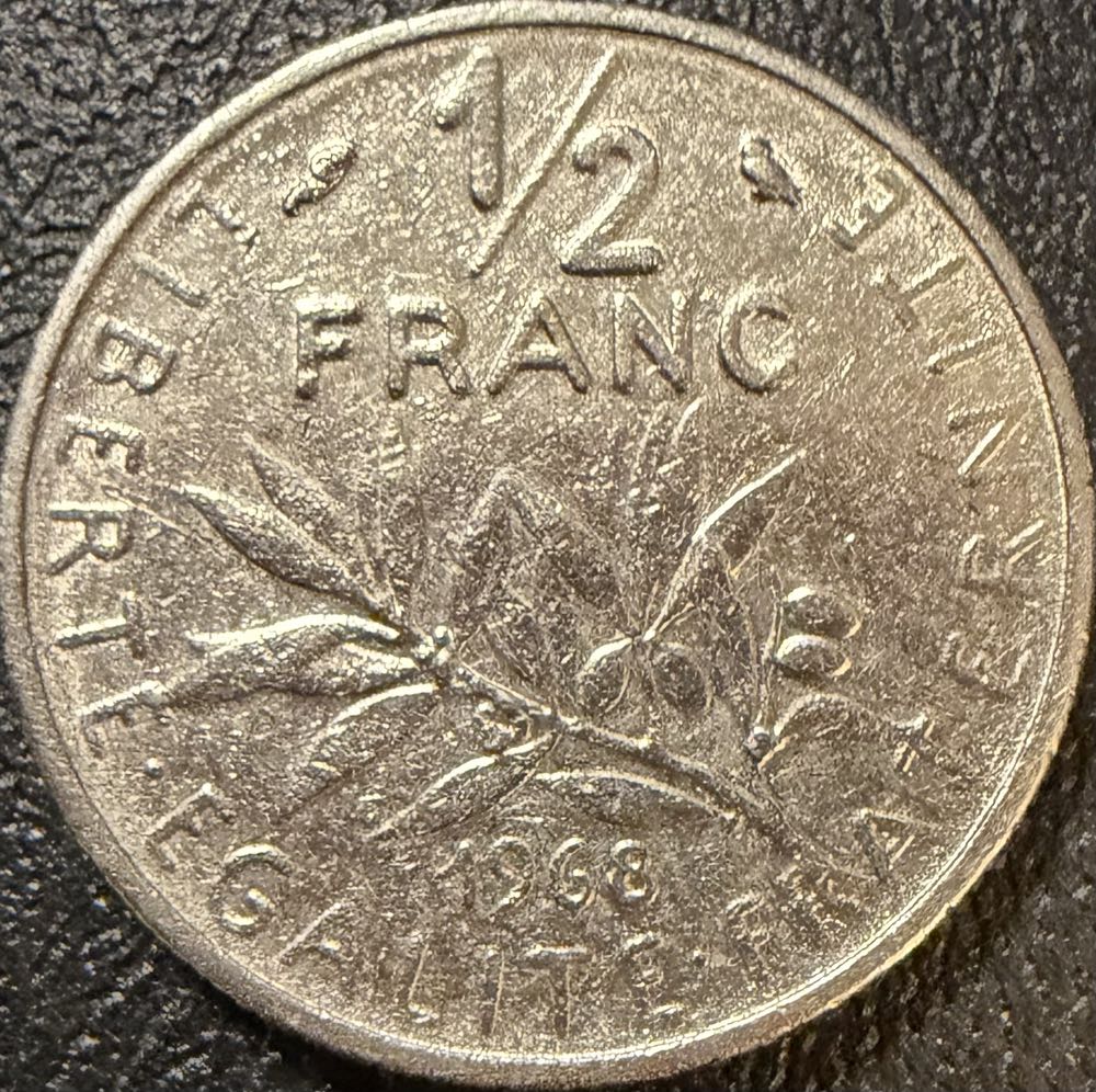 2020 Elton John £5 (2)