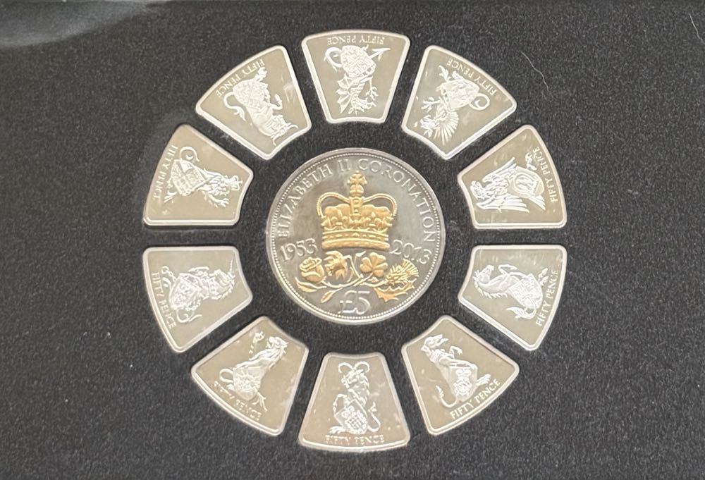 2013 The Griffin Of Edward III 50p  coin collectible - Main Image 5