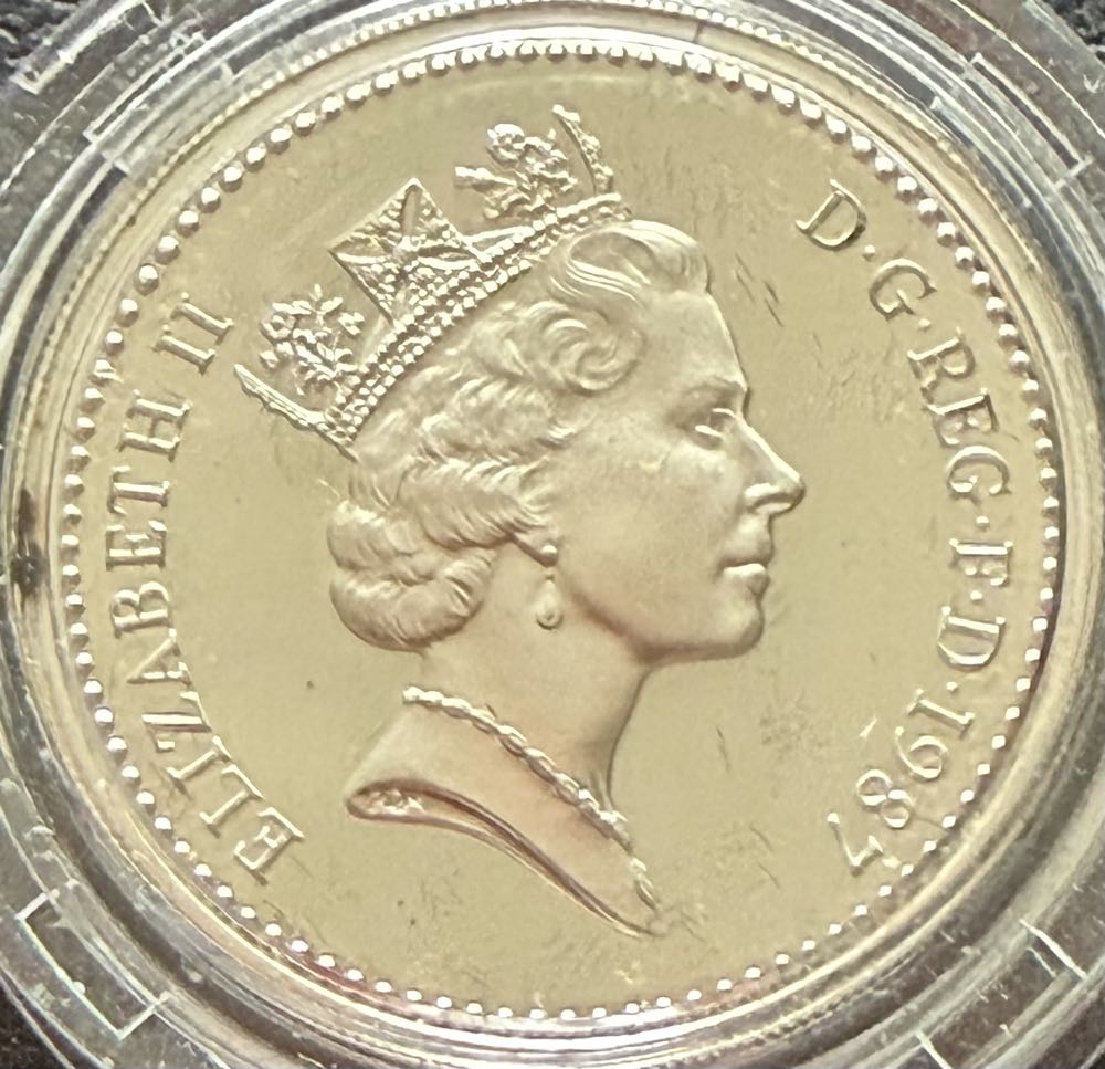 1987 English Oak Silver £1  coin collectible - Main Image 2