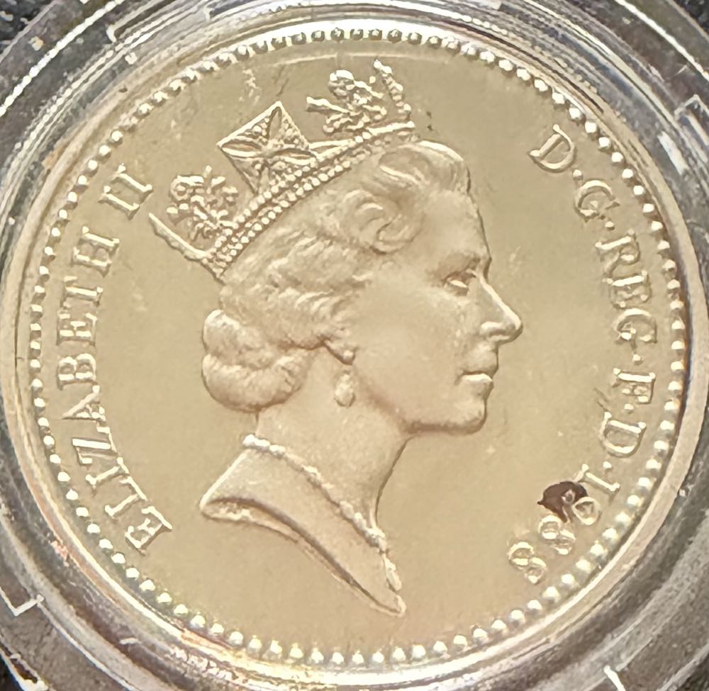 1988 Crowned Royal Shield Piedfort £1  coin collectible - Main Image 2