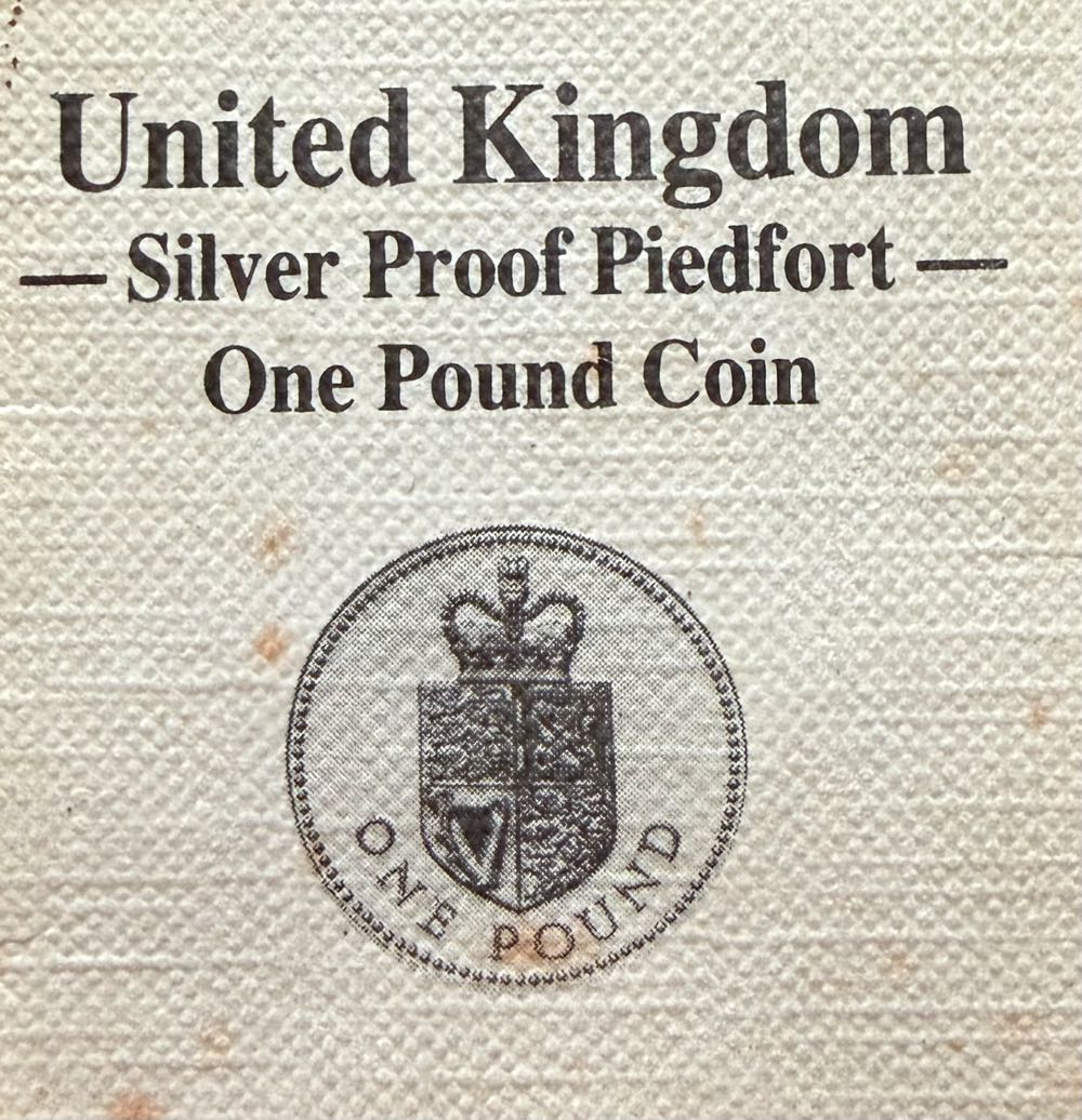 1988 Crowned Royal Shield Piedfort £1  coin collectible - Main Image 3