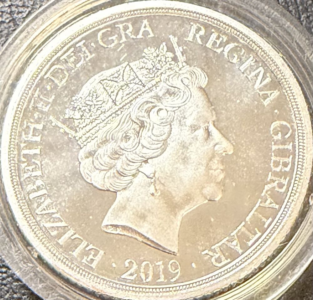 2019 George And The Dragon   coin collectible - Main Image 2