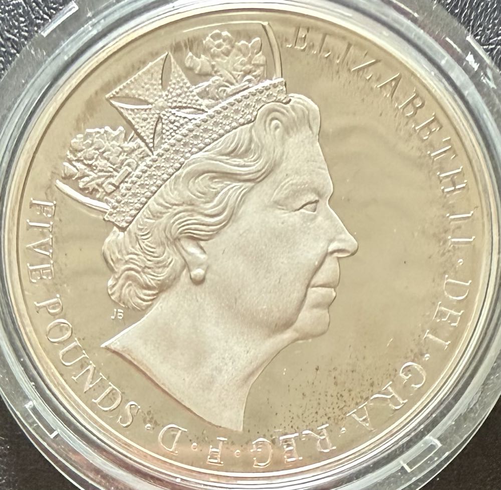 2015 Longest Reigning Monarch Piedfort £5  coin collectible - Main Image 2