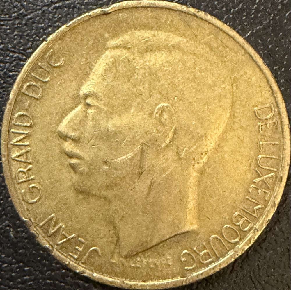 1986 Luxembourg 5 Francs  coin collectible - Main Image 2