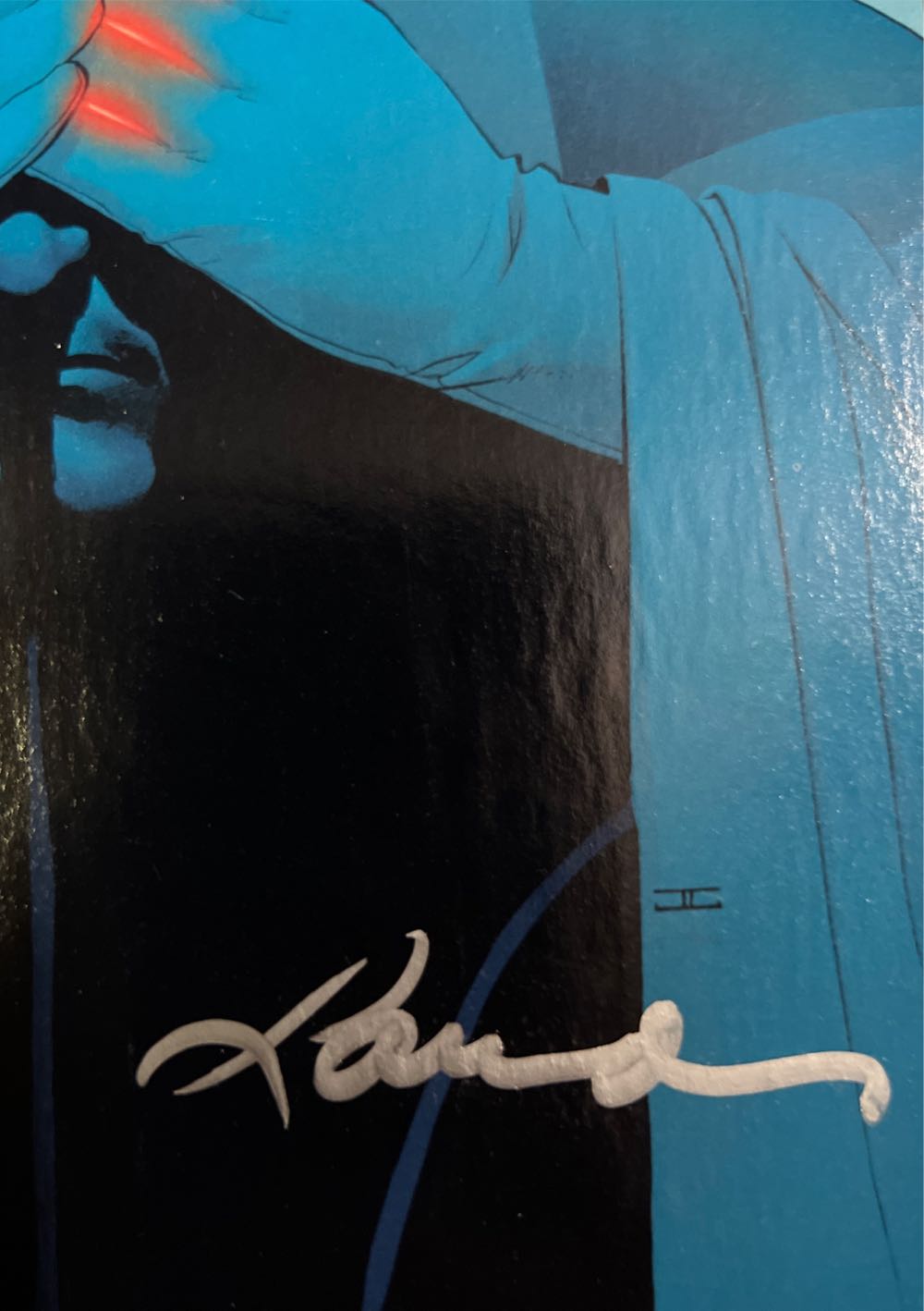 Astonishing X-Men - Marvel Comics (2 - Aug 2004) comic book collectible [Barcode 75960605543200211] - Main Image 2