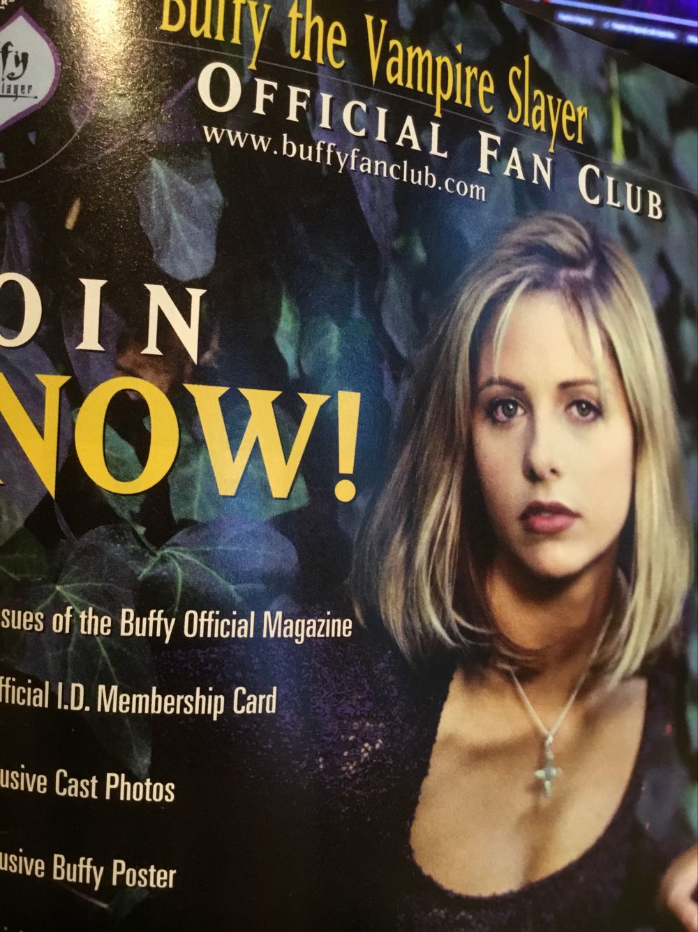 Buffy The Vampire Slayer - Dark Horse Comics (2 - Oct 1998) comic book collectible [Barcode 761568983722] - Main Image 2