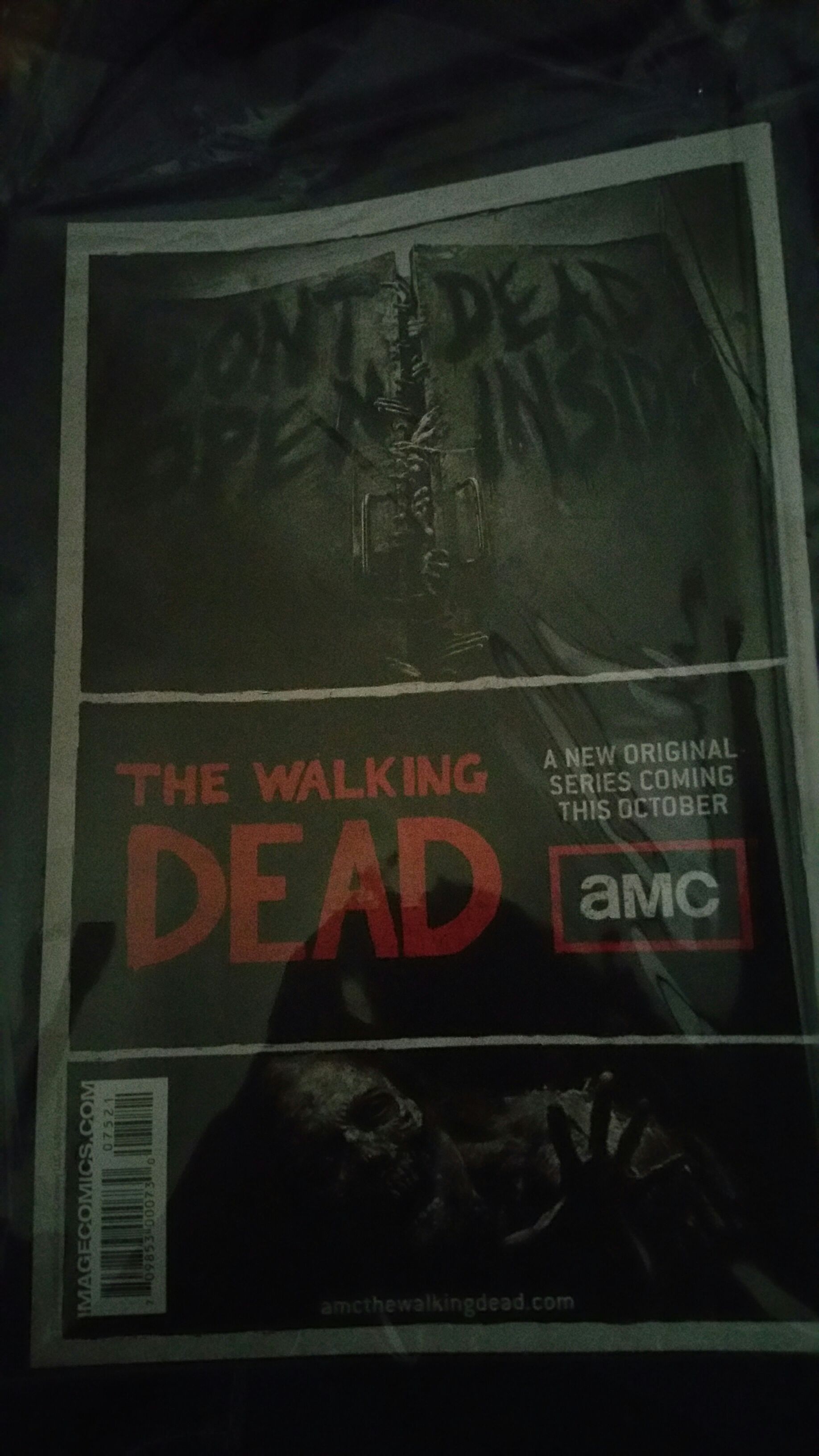 Walking Dead 75 2C, The  (75) comic book collectible [Barcode 709853000730] - Main Image 2