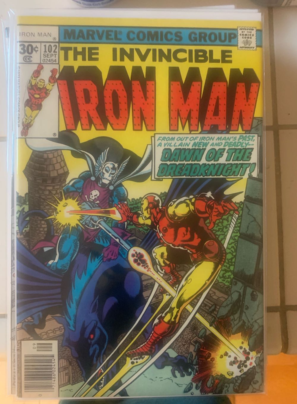 The Invincible Iron Man - Marvel Comics (102 - Sep 1977) comic book collectible [Barcode 5960606427] - Main Image 2