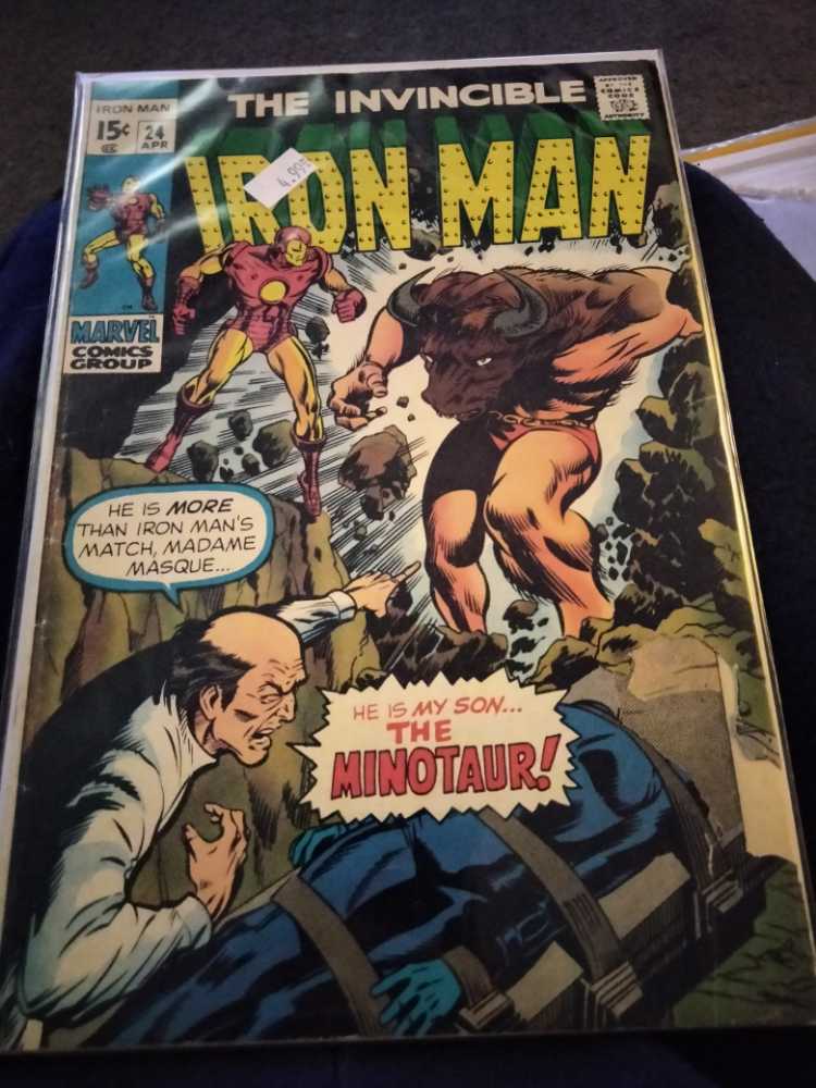 Invincible Iron Man  (24 - Aug 2017) comic book collectible [Barcode 074470032526] - Main Image 2