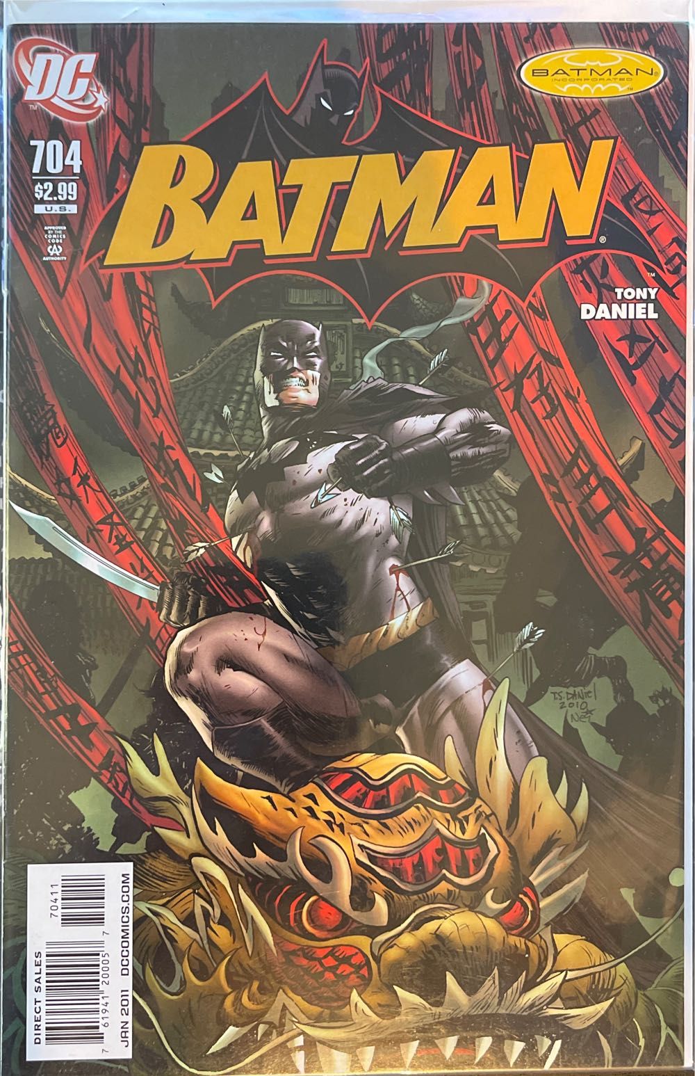 Batman - DC Comics (704 - Jan 2011) comic book collectible [Barcode 76194120005770411] - Main Image 2