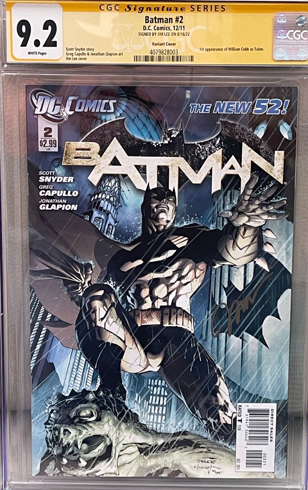 Batman (The New 52) - DC Comics (2 - Dec 2011) comic book collectible [Barcode 76194130640700221] - Main Image 3