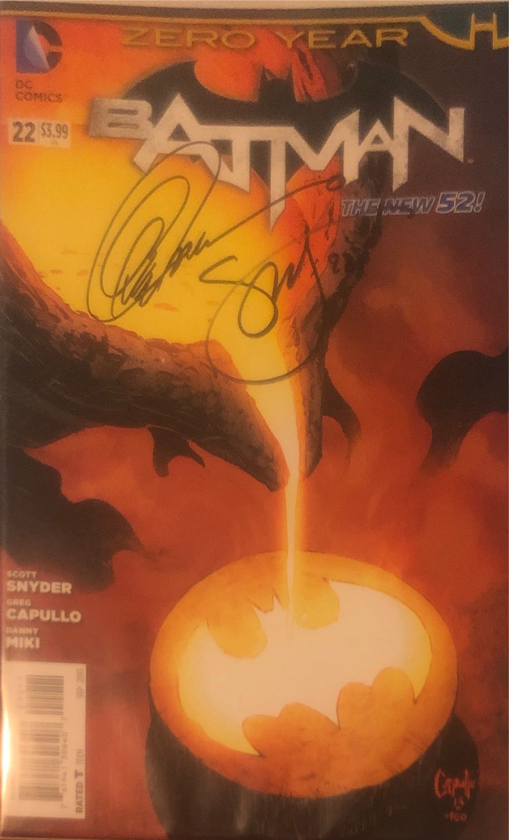 Batman - DC Comics (22 - Sep 2013) comic book collectible [Barcode 76194130640702211] - Main Image 2