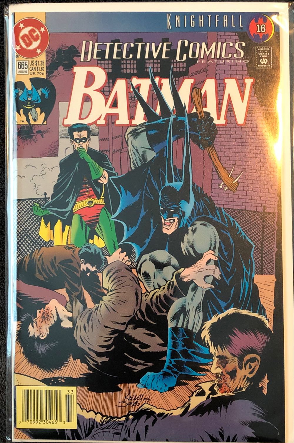 Detective Comics - DC (665 - Aug 1993) comic book collectible [Barcode 070992304653] - Main Image 2