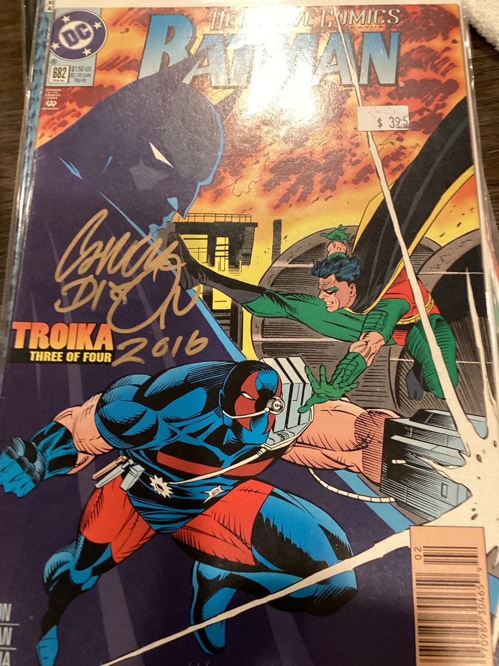 Detective Comics  (682 - Feb 1995) comic book collectible [Barcode 07098930465902] - Main Image 2