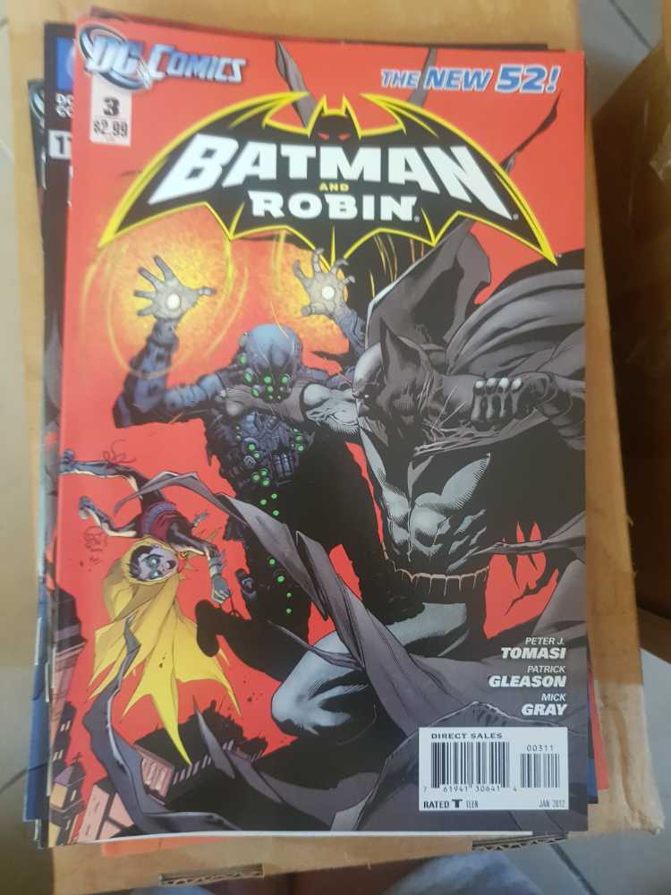 Batman & Robin (2011)(New 52) - DC Comics (3 - Jan 2012) comic book collectible [Barcode 76194130641400311] - Main Image 2