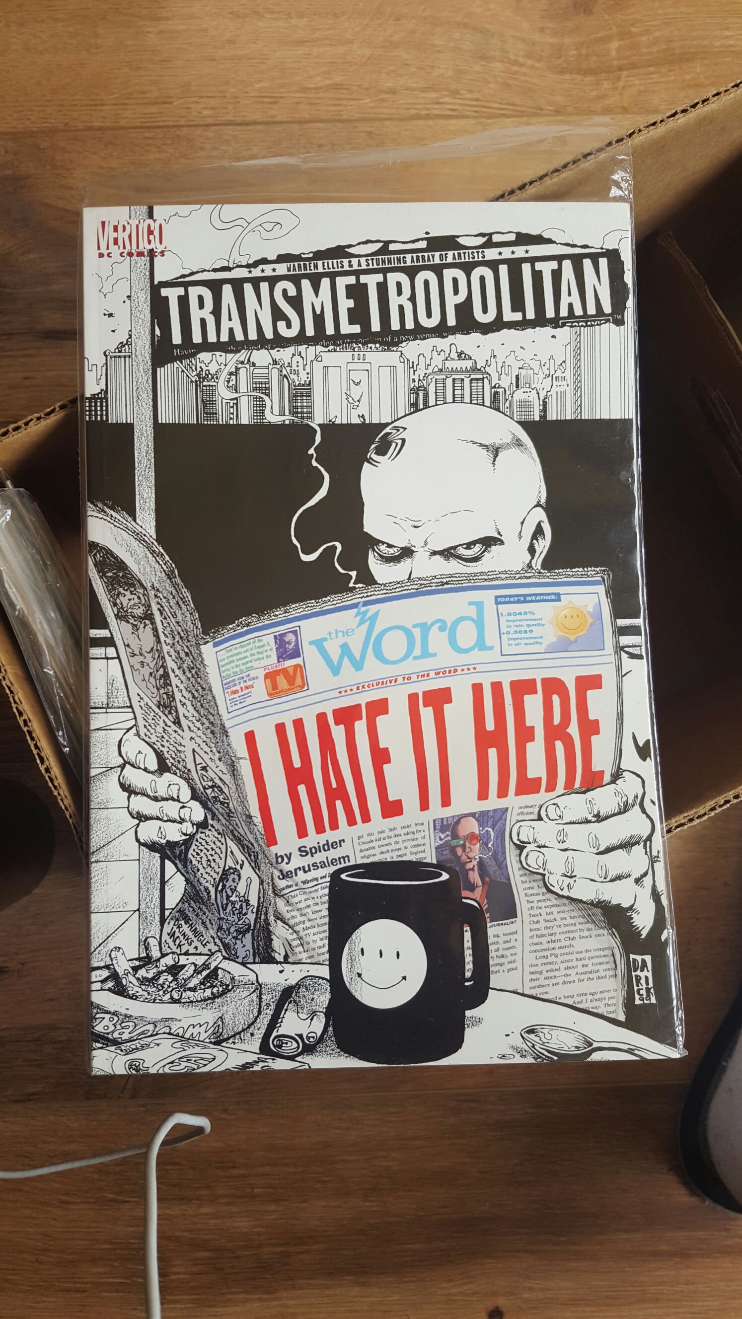 Transmetropolitan  comic book collectible [Barcode 9781401222611] - Main Image 1