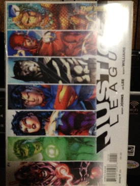 Justice League  (1) comic book collectible [Barcode 761941305936] - Main Image 1