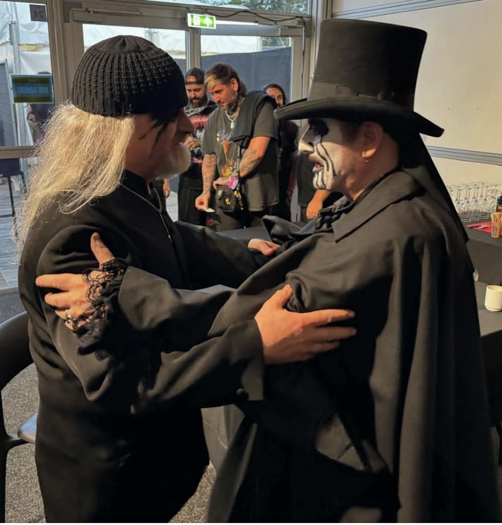 Spawn - Image Comics (28 - Feb 1995) comic book collectible [Barcode 070989332416] - Main Image 3