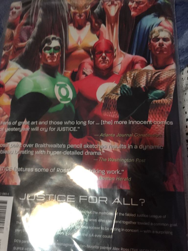 Justice:Vol 1 HC - DC (1 - Sep 2006) comic book collectible [Barcode 978140120969851999] - Main Image 2