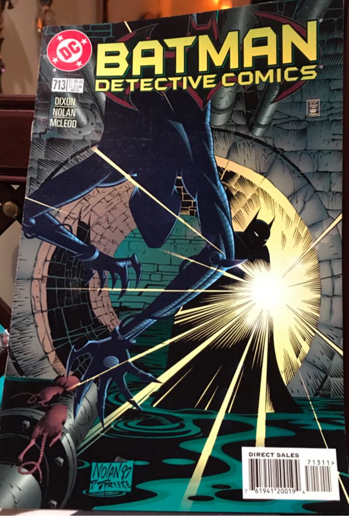 Detective Comics #562