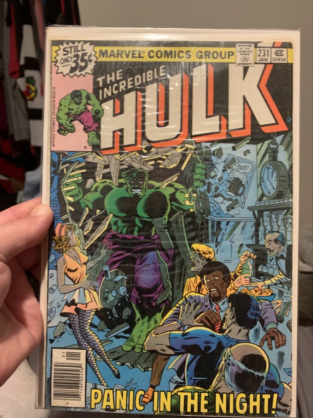 The Incredible Hulk 231 - Marvel Comics* (231 - Jan 1979) comic book collectible [Barcode 07148602456901] - Main Image 2