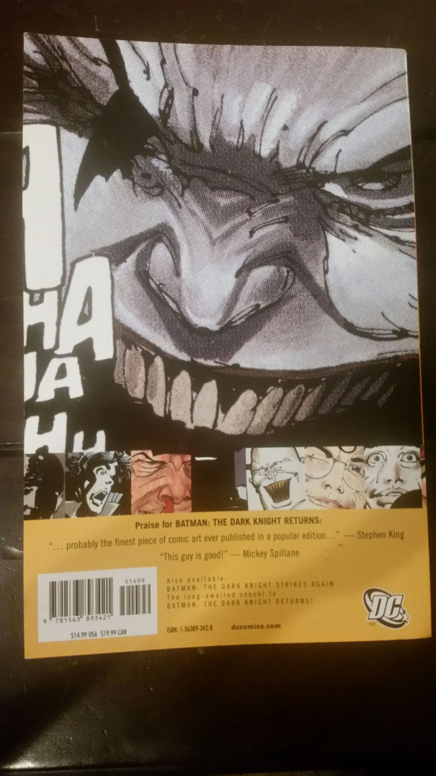 Batman: The Dark Knight Returns - DC Comics (1-4 - Sep 1986) comic book collectible [Barcode 9781852867980] - Main Image 2