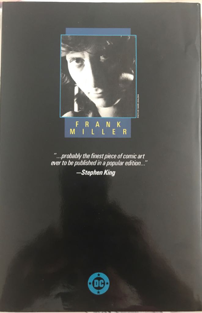 Batman: The Dark Knight Returns - Norma Editorial (DC) (1 - Jun 1986) comic book collectible [Barcode 9788467433197] - Main Image 2