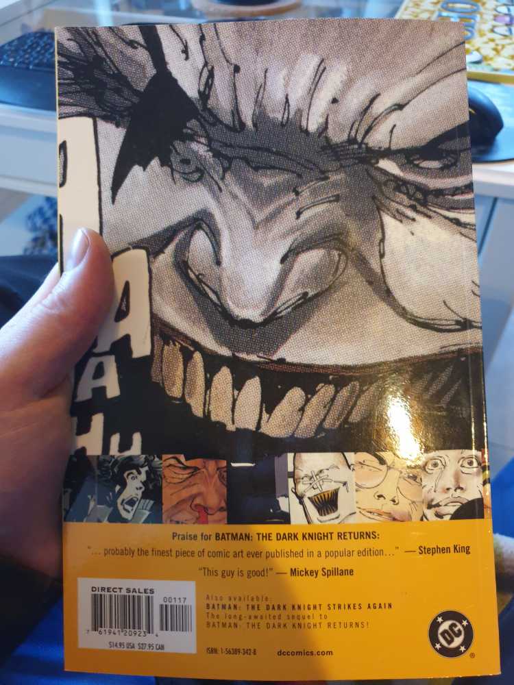 Batman: The Dark Knight Returns - DC Comics (Jan 2002) comic book collectible [Barcode 76194120923400117] - Main Image 2