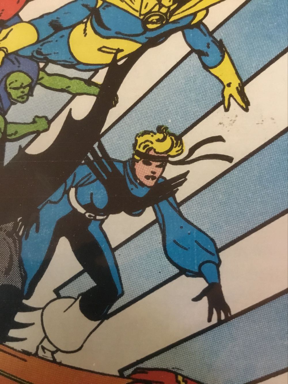 Legends - DC Comics (6 - Apr 1987) comic book collectible [Barcode 761941202112] - Main Image 3