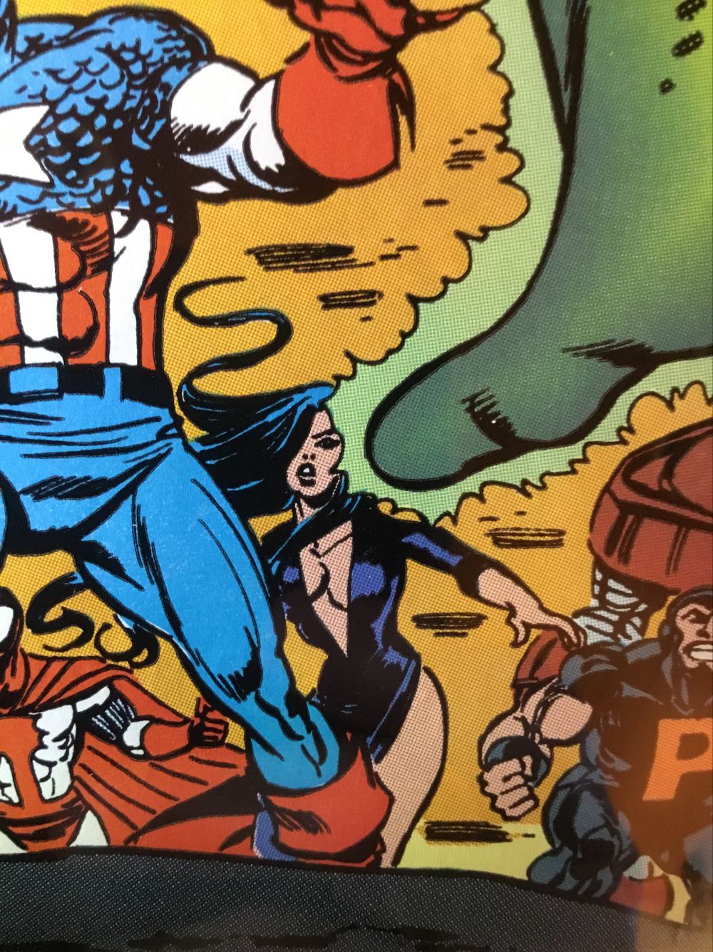 Avengers - Marvel Comics (324 - Oct 1990) comic book collectible [Barcode 759606070152] - Main Image 2