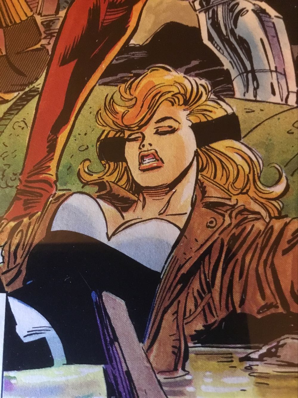 The Avengers - Marvel (373 - Apr 1994) comic book collectible [Barcode 759606070152] - Main Image 3