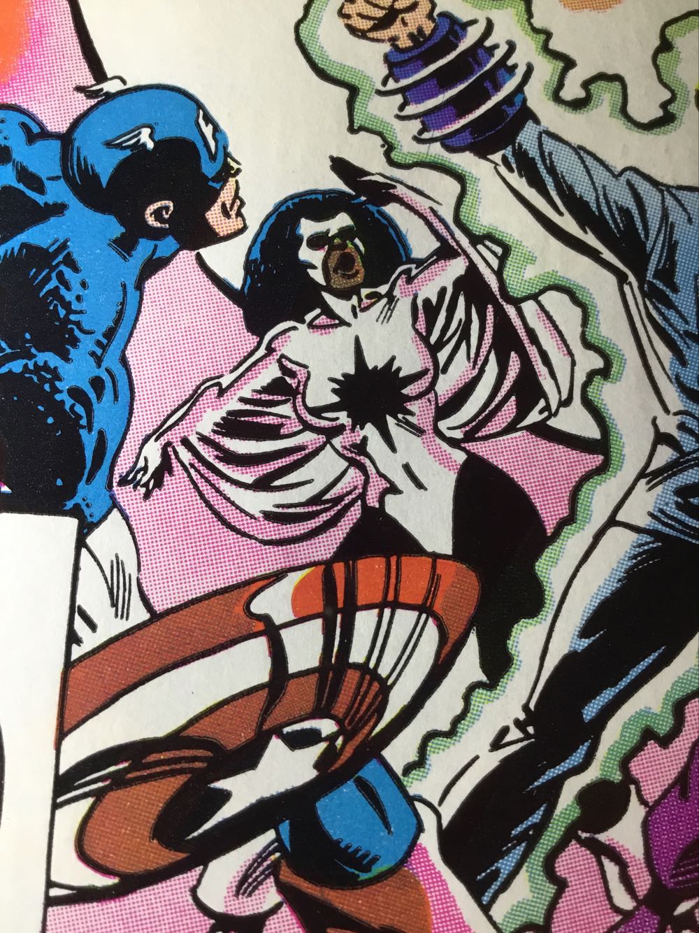 The Avengers - Marvel (229 - Mar 1983) comic book collectible [Barcode 000000000] - Main Image 2