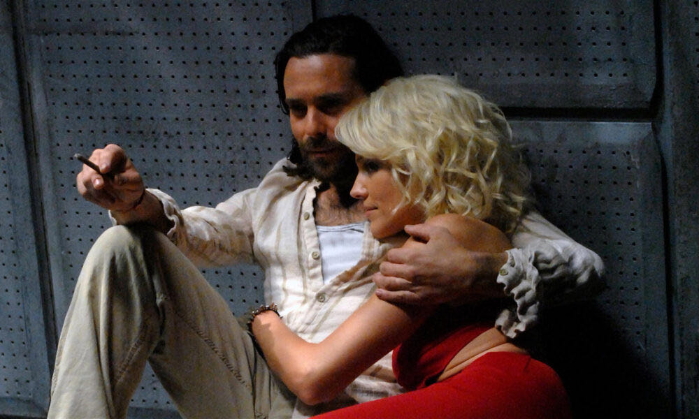 Battlestar Galactica - Marvel Comics Group (16 - Jun 1980) comic book collectible [Barcode 071486029274] - Main Image 2