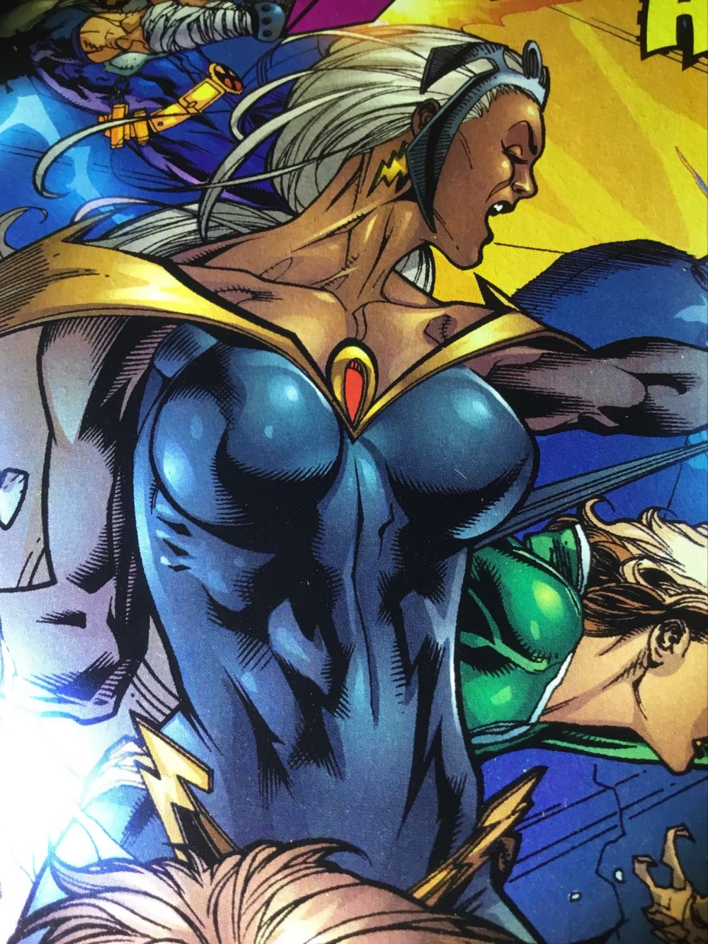 Uncanny X-Men - Marvel Comics (377 - Feb 2000) comic book collectible [Barcode 759606024612] - Main Image 2