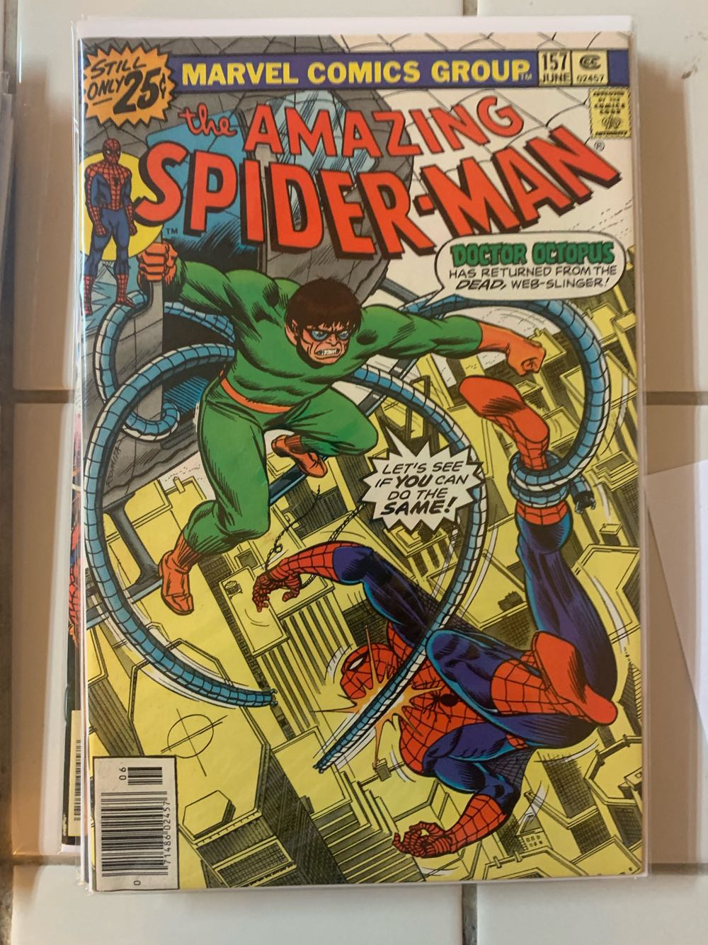 Amazing Spider-man, The - Marvel (157 - Jun 1976) comic book collectible [Barcode 759606068142] - Main Image 2