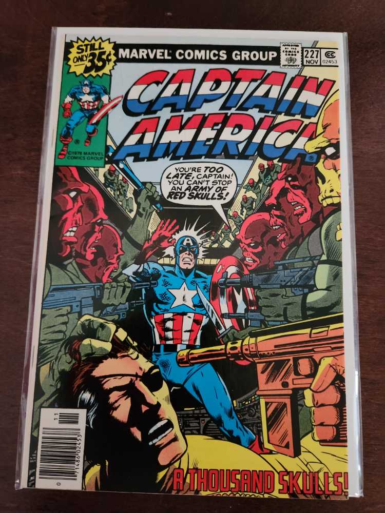 Captain America - Marvel (227 - Nov 1978) comic book collectible [Barcode 071486024538] - Main Image 2