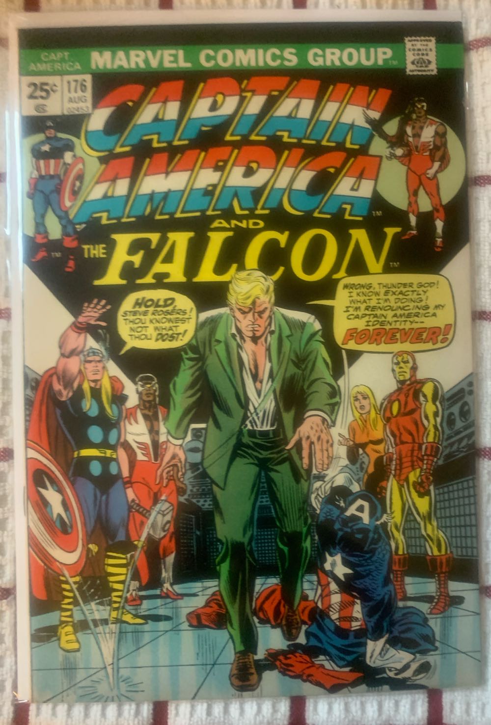 Captain America  (176) comic book collectible - Main Image 2