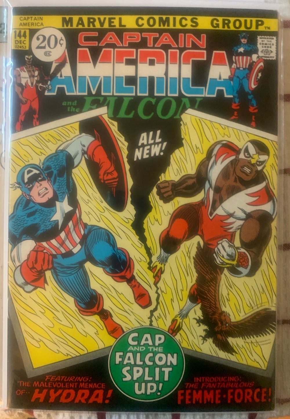 Captain America  (144) comic book collectible - Main Image 2
