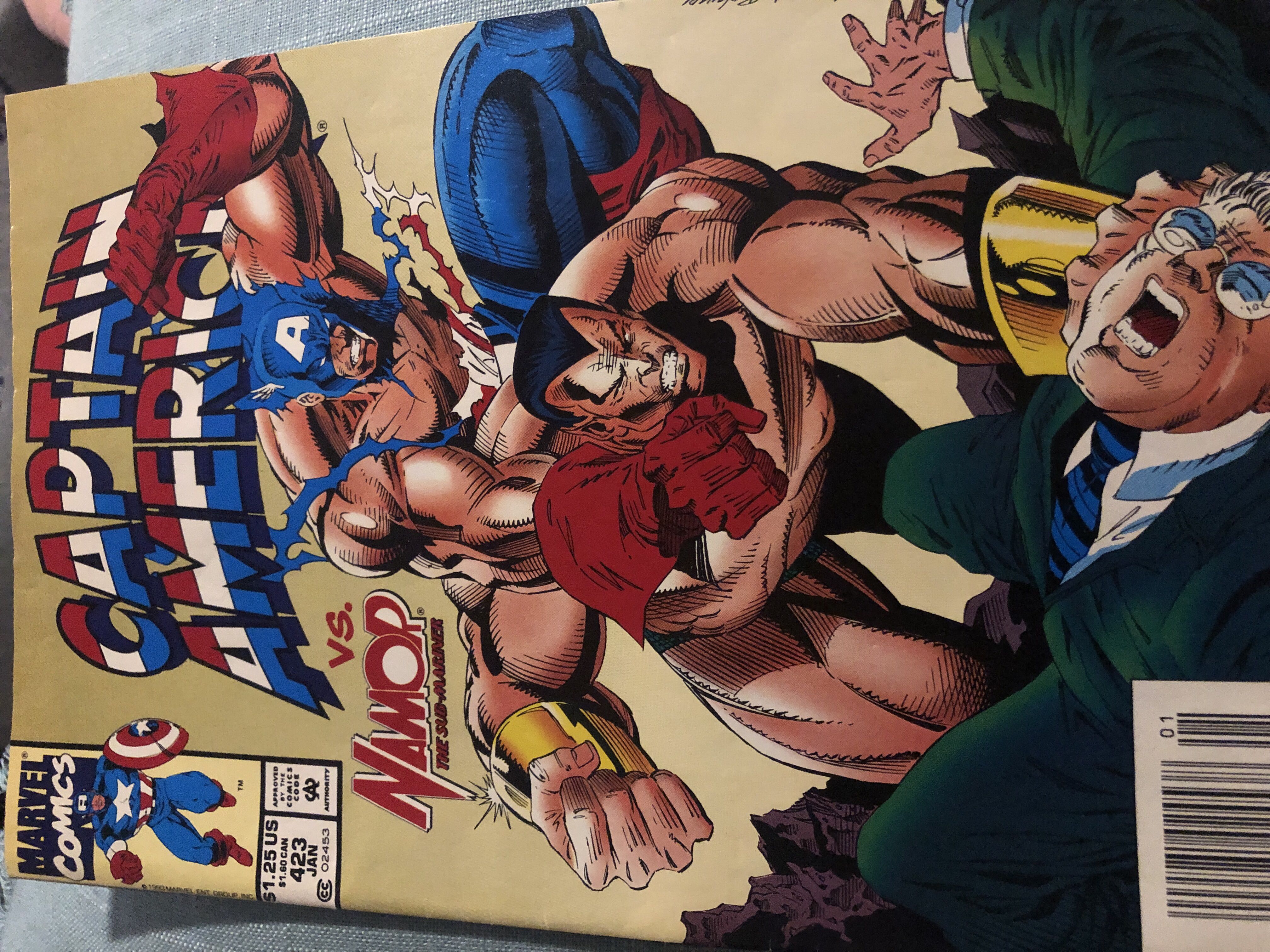 Captain America  (404) comic book collectible [Barcode 009281024538] - Main Image 2