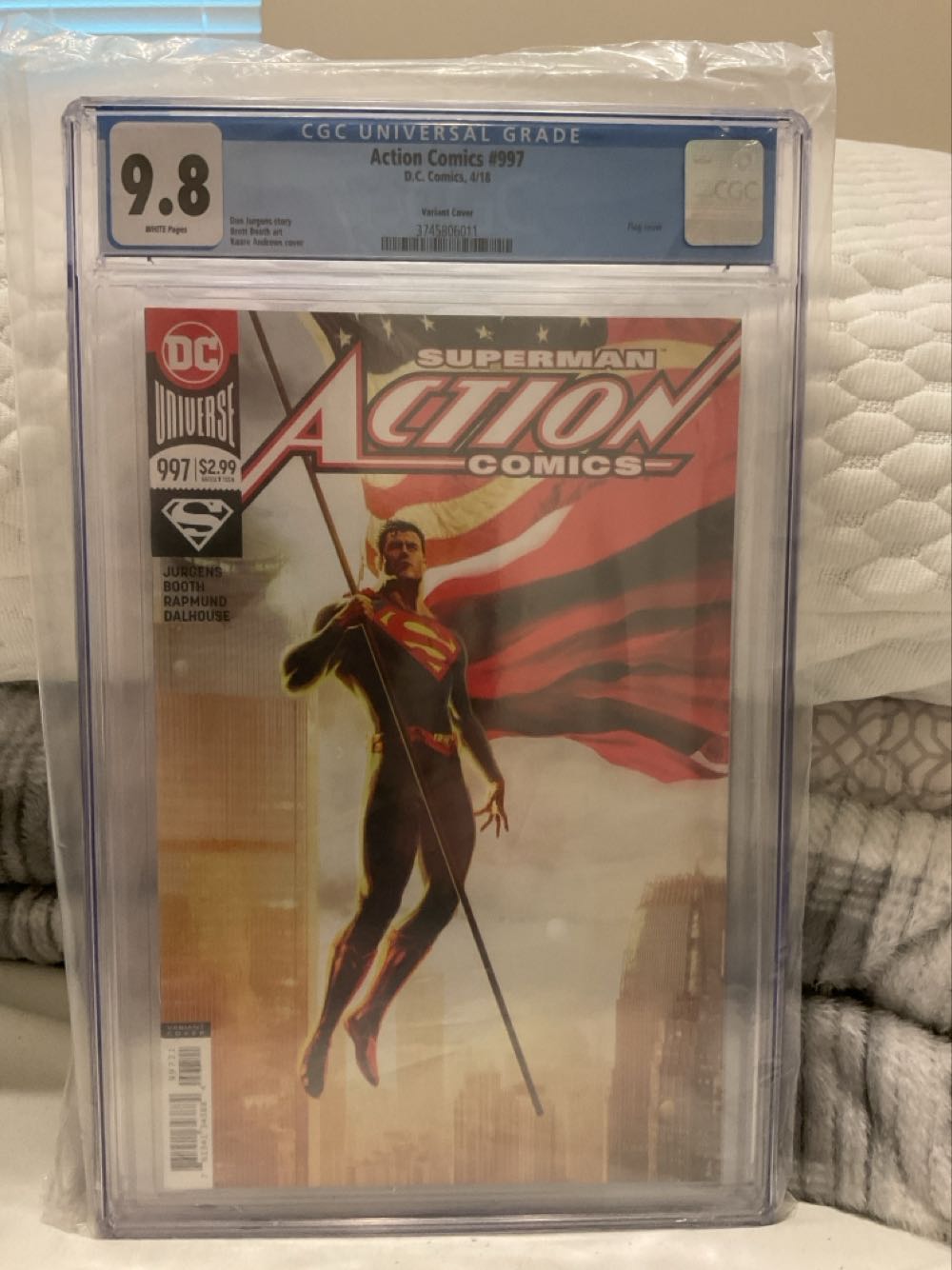 Action Comics - DC Comics (997 - Apr 2018) comic book collectible [Barcode 76194134388499721] - Main Image 2