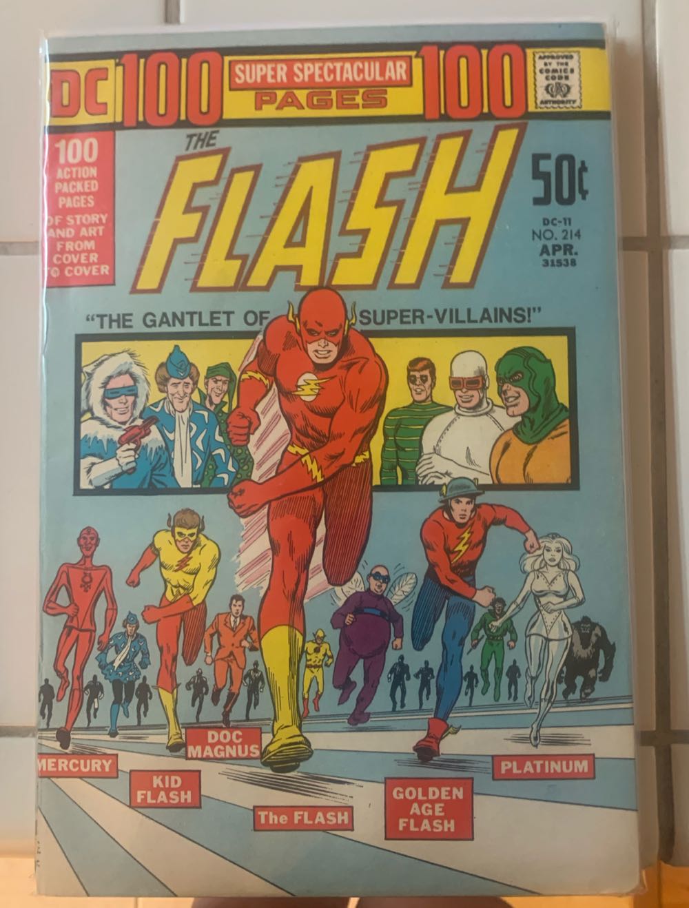 The Flash  (214) comic book collectible - Main Image 2