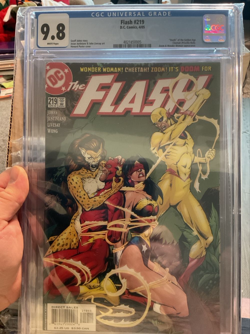 Flash (2nd Series) - DC Comics (219 - Apr 2005) comic book collectible [Barcode 76194120024821911] - Main Image 2